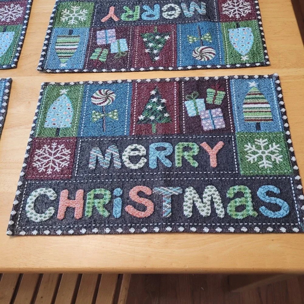 Merry Christmas Set Of 4 Tapestry Kitchen Dining‎ Table Placemats & Runner